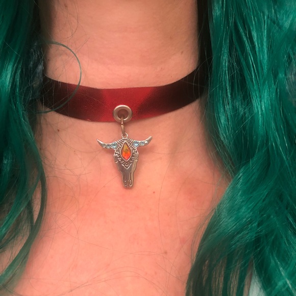 Swarovski Cow skull choker - Picture 2 of 8